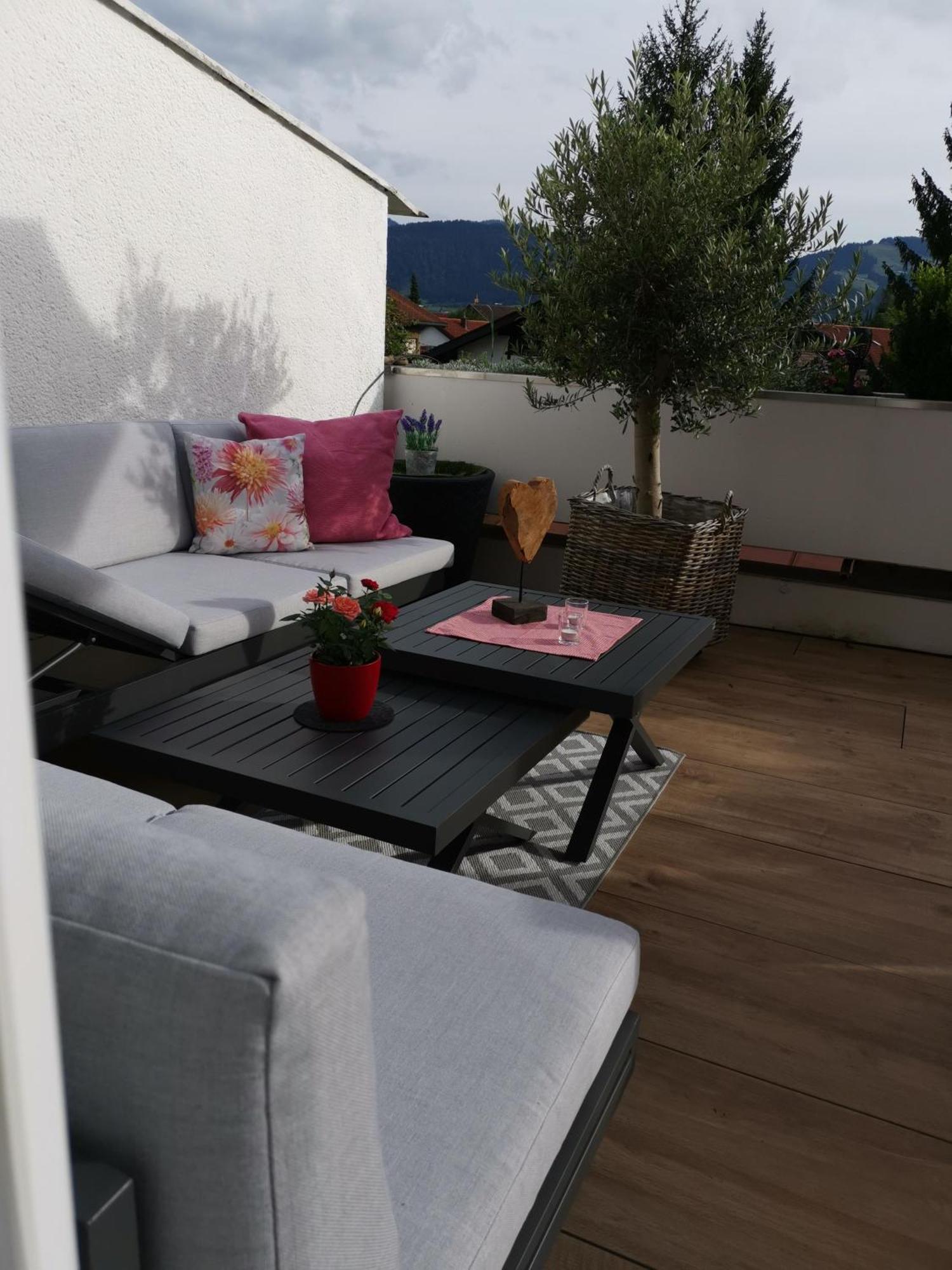 Apartamento ALMI - Alpenglück Traumhafte Whg.m.20qm Dachterr. Oberstaufen Exterior foto